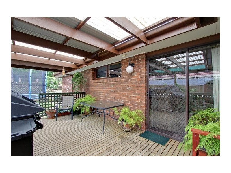 29 Wyuna Walk, Mooroolbark VIC 3138