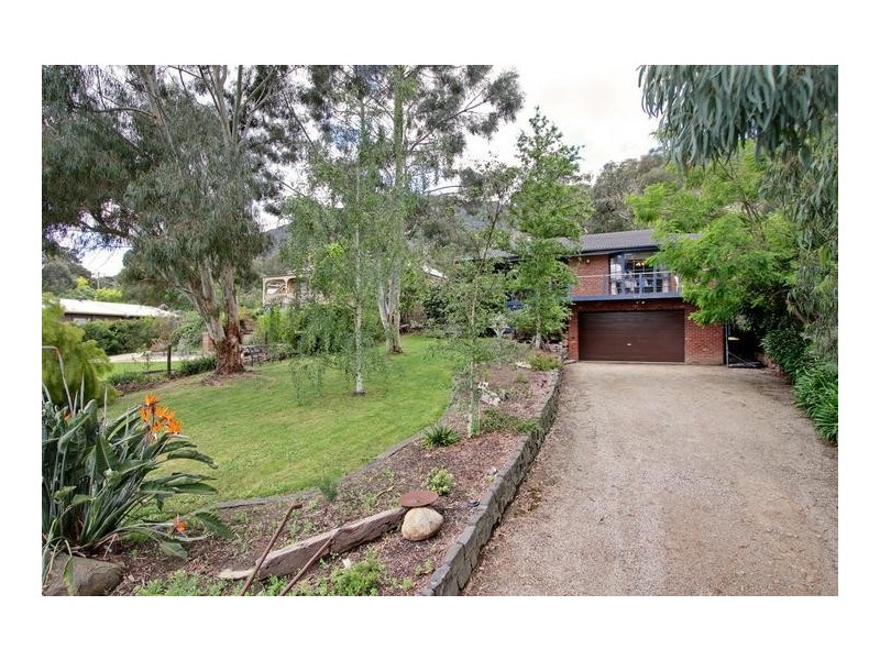 3 Rowe Street, Montrose VIC 3765