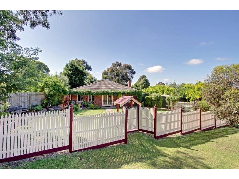 2 Celia Court, Yarra Glen VIC 3775
