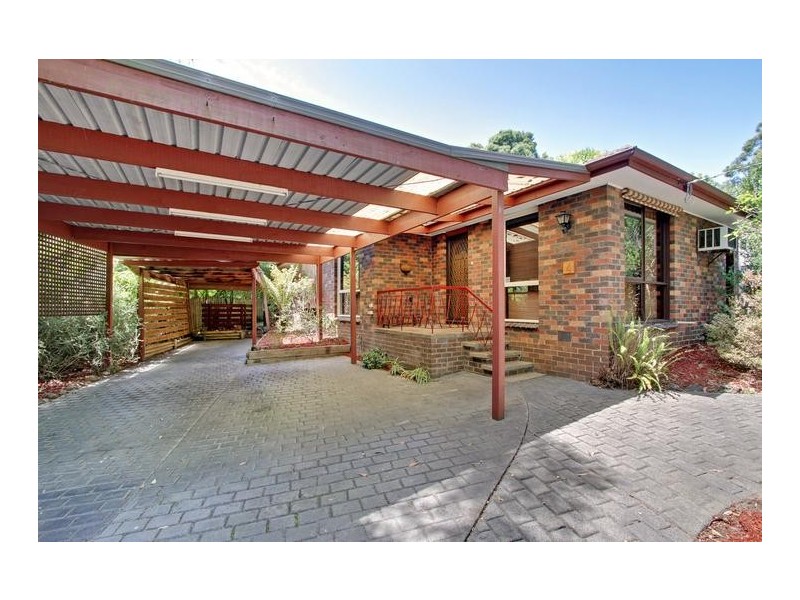 4 Karen Court, Montrose VIC 3765