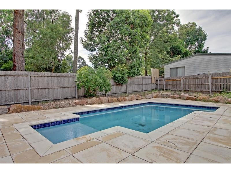 161 Cambridge Road, Mooroolbark VIC 3138
