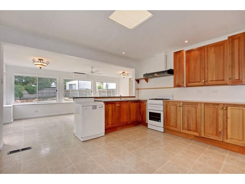 161 Cambridge Road, Mooroolbark VIC 3138