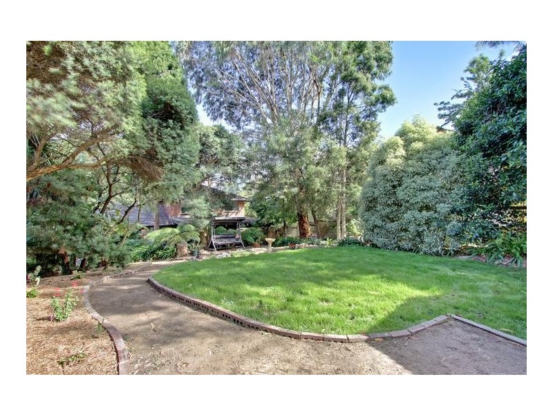 204 Sheffield Road, Montrose VIC 3765