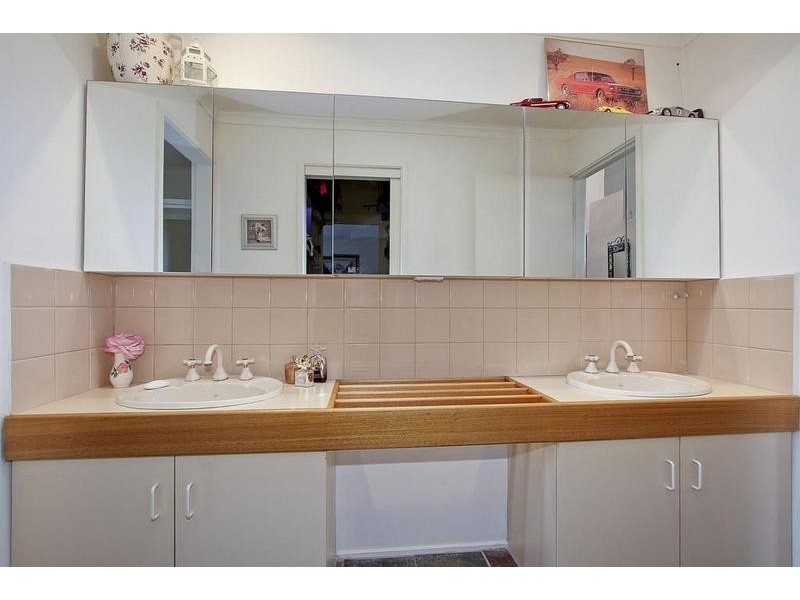 Chirnside Park VIC 3116