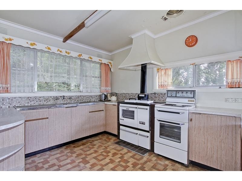 14 Scenic Crescent, Kalorama VIC 3766