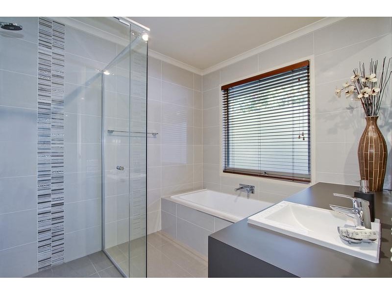 13 Boxtree Road, Montrose VIC 3765