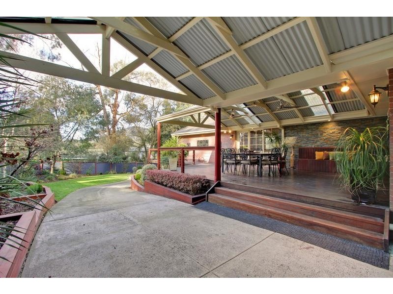 13 Boxtree Road, Montrose VIC 3765