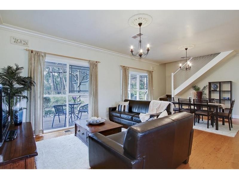 24 Glasgow Road, Kilsyth VIC 3137