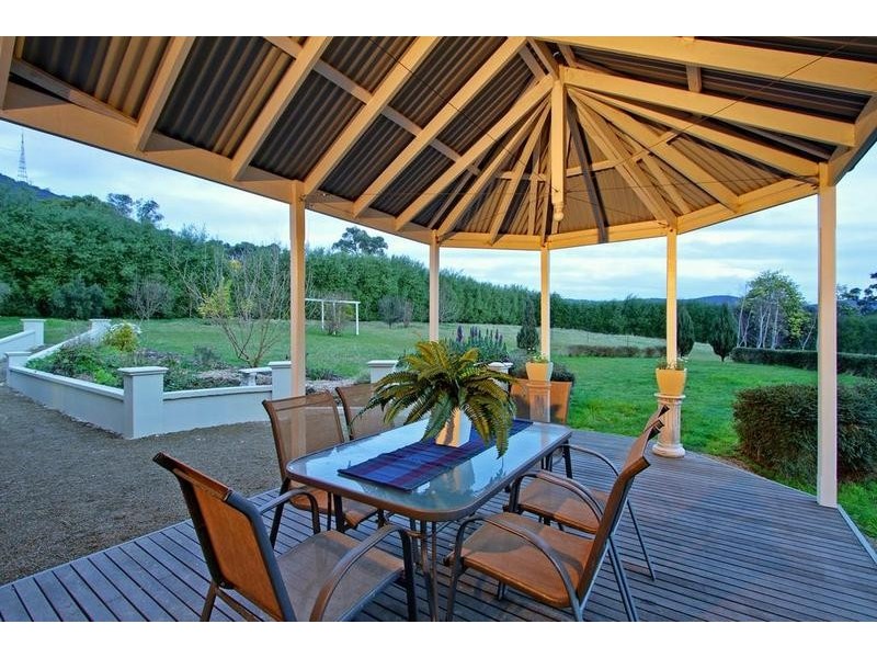 24 Glasgow Road, Kilsyth VIC 3137