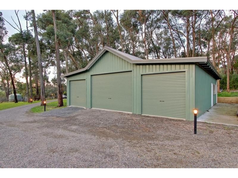 24 Glasgow Road, Kilsyth VIC 3137