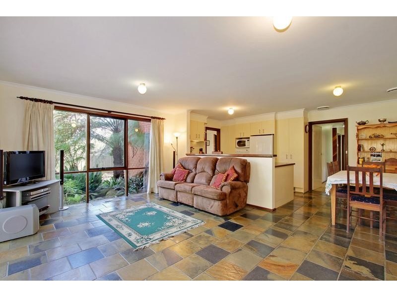 10 The Avenue, Montrose VIC 3765