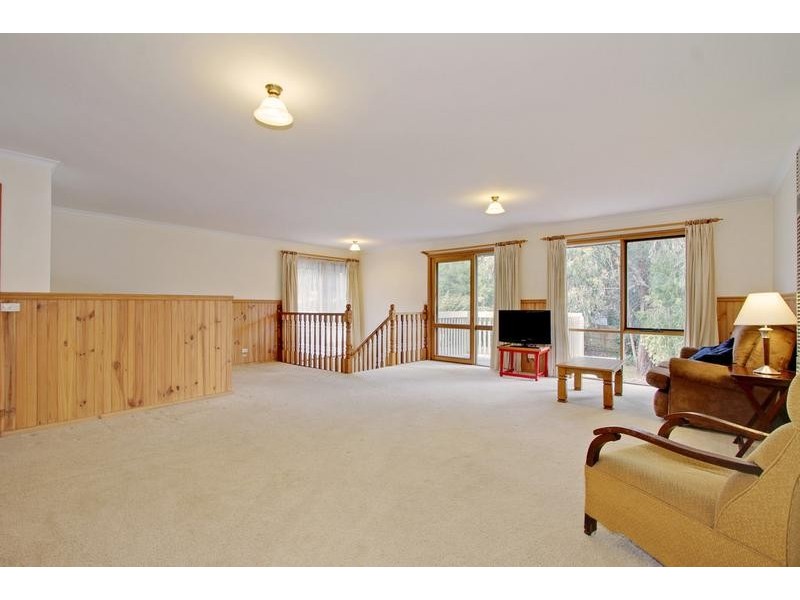 10 The Avenue, Montrose VIC 3765