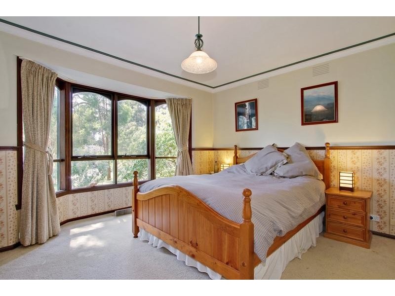 10 The Avenue, Montrose VIC 3765