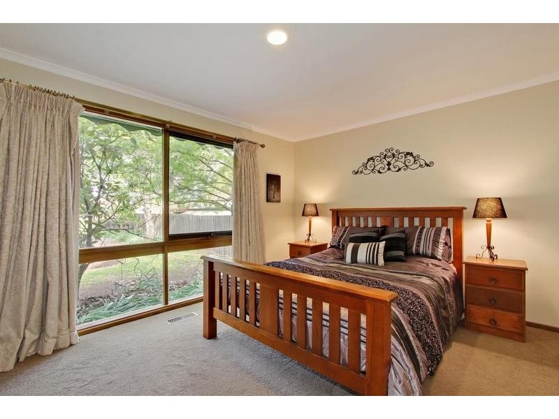 2 Fawkner Court, Mooroolbark VIC 3138