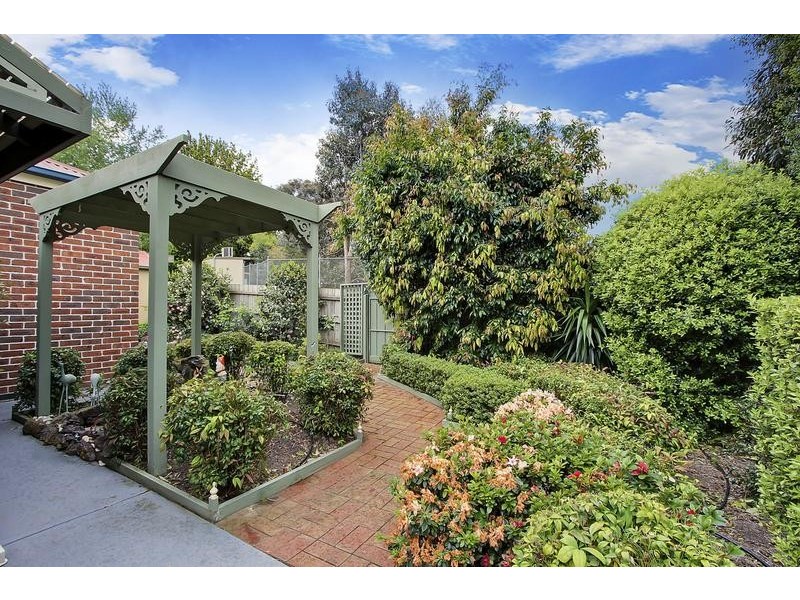 7 Mc Kerral Place, Croydon North VIC 3136