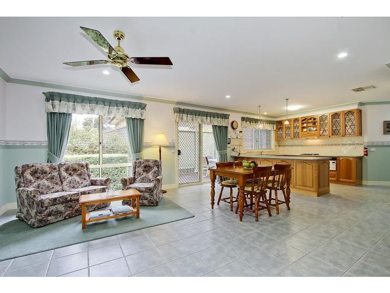 7 Mc Kerral Place, Croydon North VIC 3136