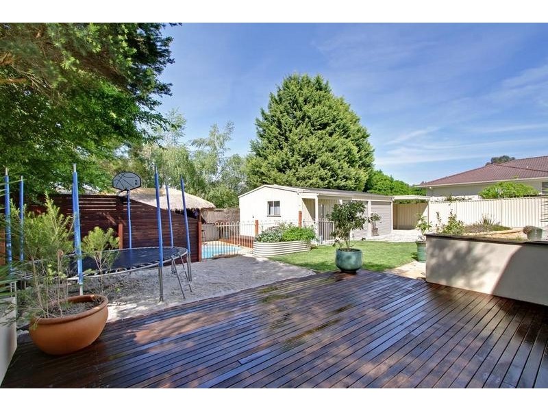 9 Landstrom Quadrant, Kilsyth VIC 3137