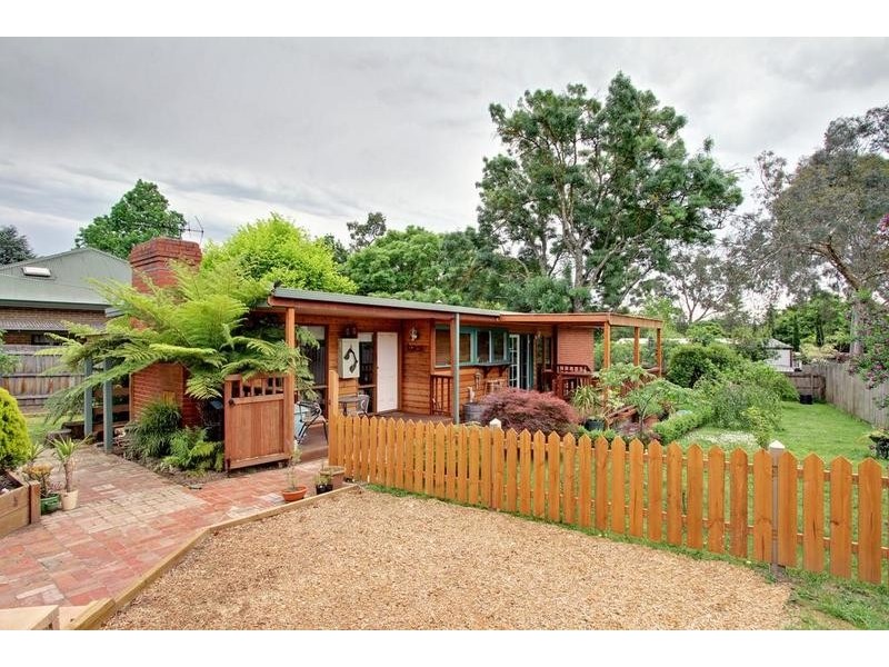 3 Walker Road, Montrose VIC 3765