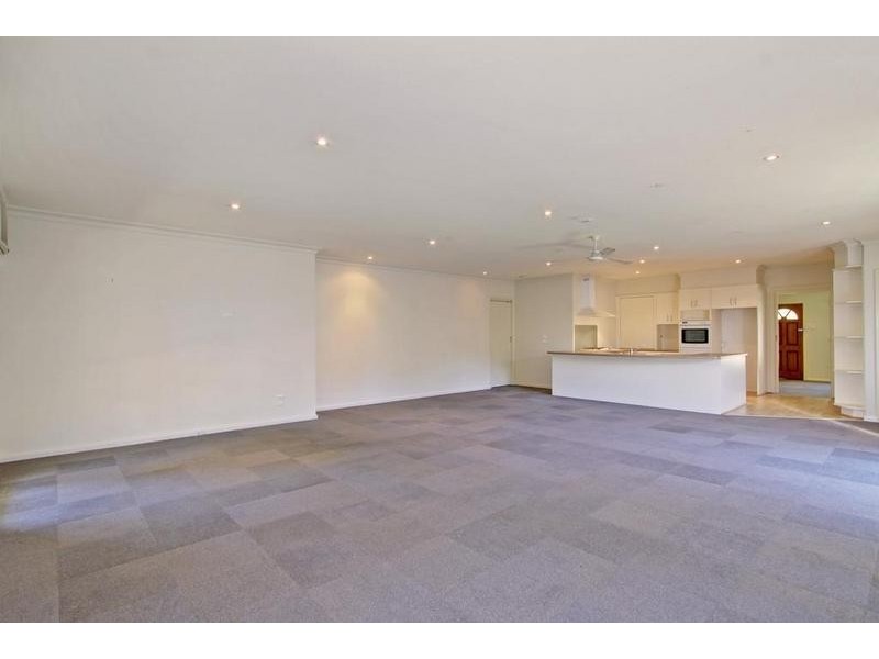 15 Foulds Court, Montrose VIC 3765