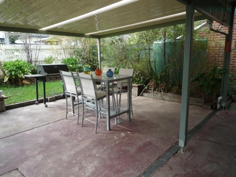 1/5 Niel Street, Croydon VIC 3136