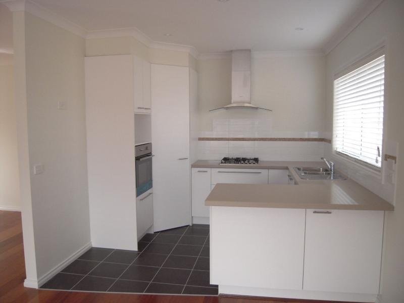 2/82 Bell Street, Yarra Glen VIC 3775