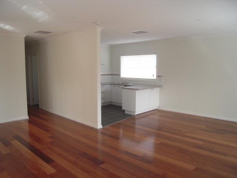 2/82 Bell Street, Yarra Glen VIC 3775