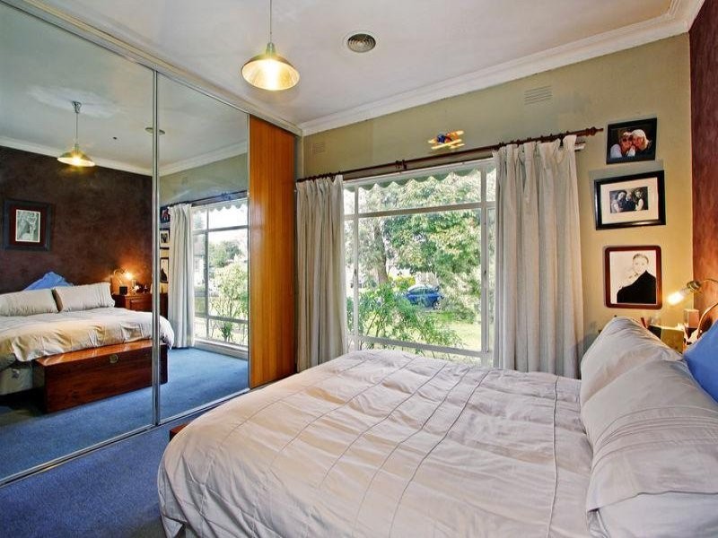 1 Timms Avenue, Croydon VIC 3136