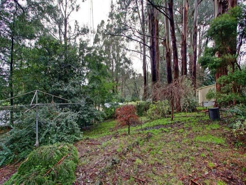 30 Hume Lane, Mount Dandenong VIC 3767