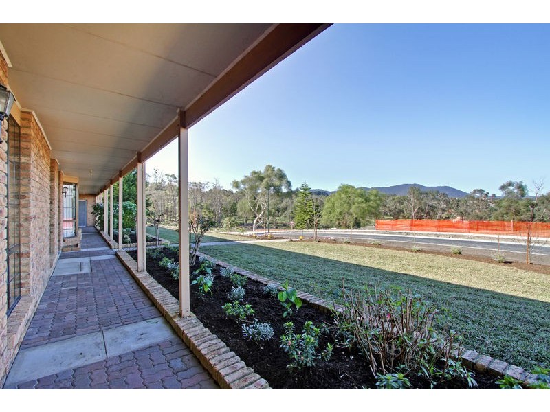 24 Neryl Court, Mooroolbark VIC 3138