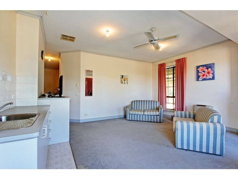 24 Neryl Court, Mooroolbark VIC 3138