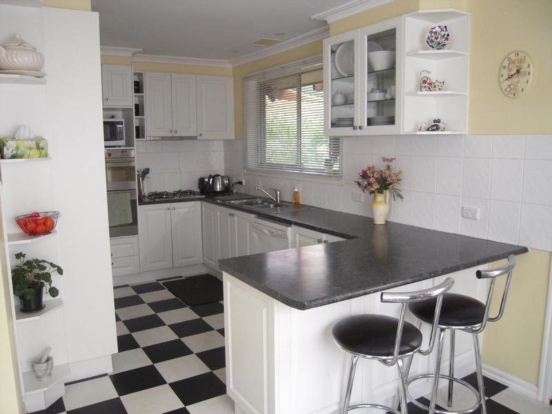 22 Bristol Court, Kilsyth VIC 3137