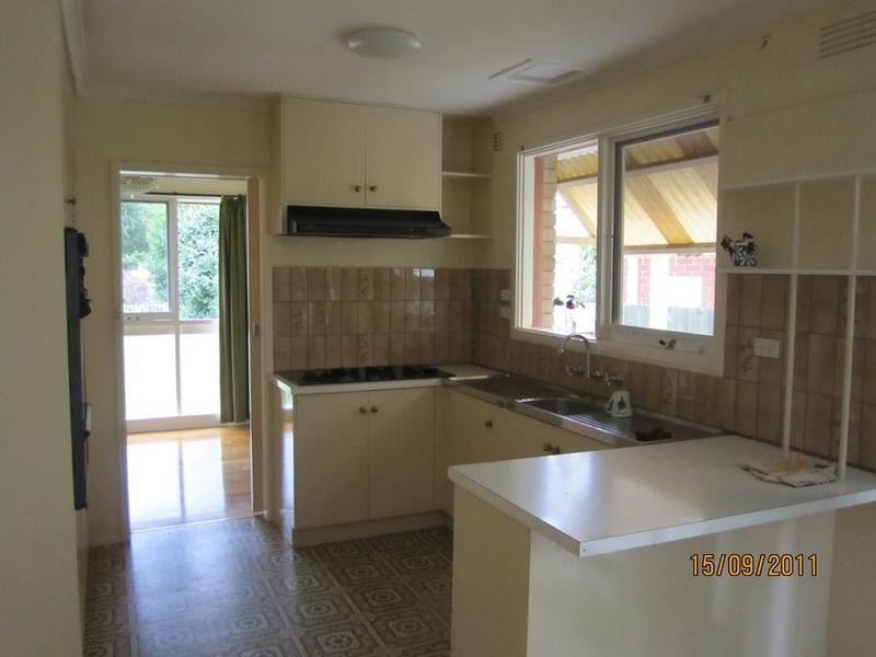 86 Geoffrey Drive, Kilsyth VIC 3137