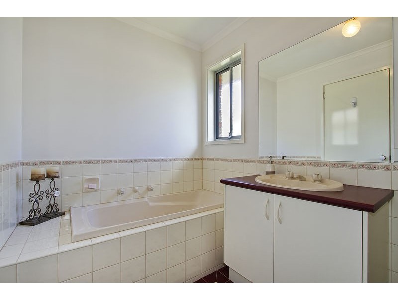 12 Crinan Steet, Kilsyth VIC 3137