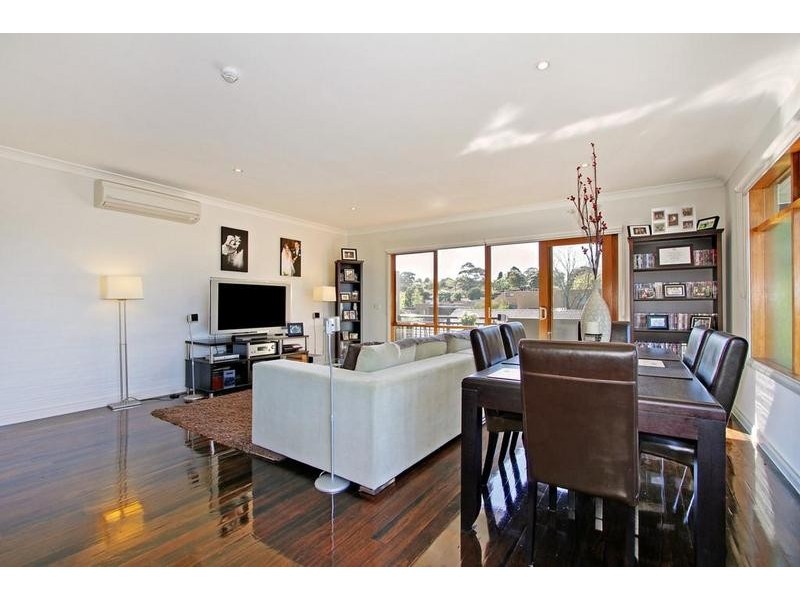 9/4 Springfield Avenue, Croydon VIC 3136