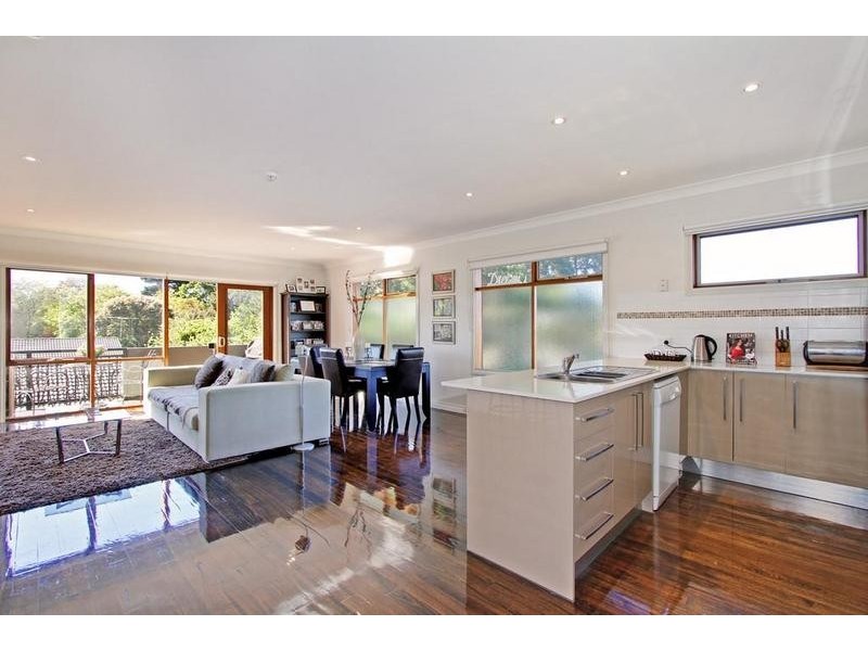9/4 Springfield Avenue, Croydon VIC 3136