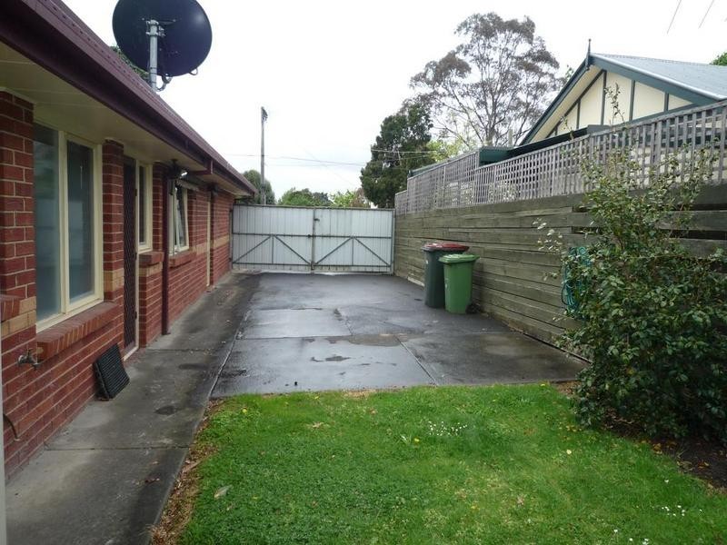 16A View Street, Croydon VIC 3136