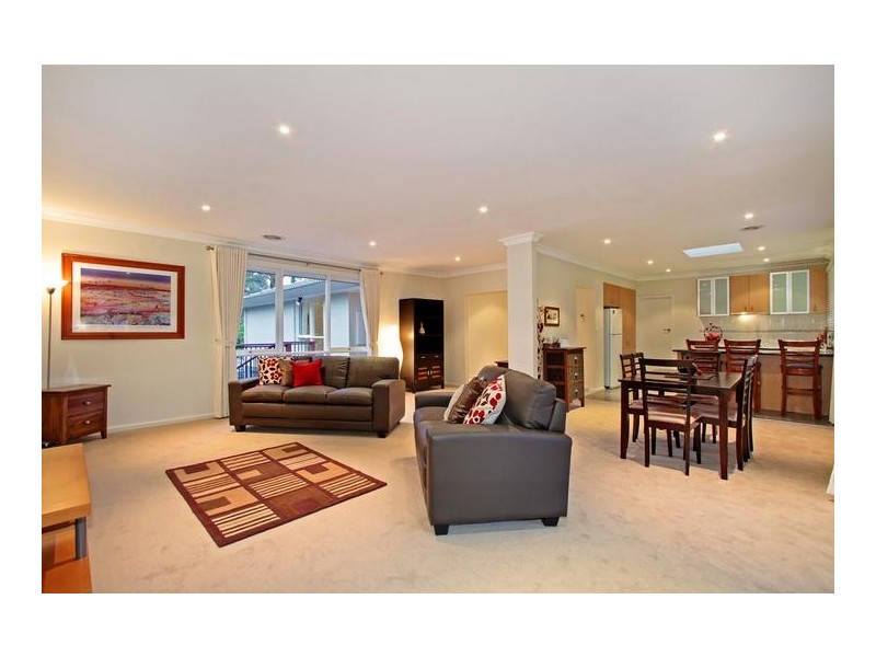 86 Hawthory Road, Kilsyth VIC 3137