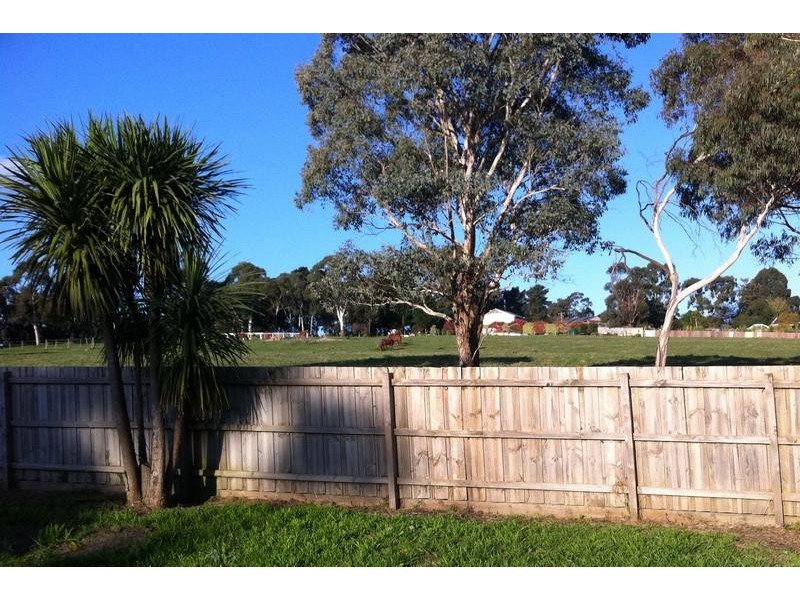 86 Hawthory Road, Kilsyth VIC 3137