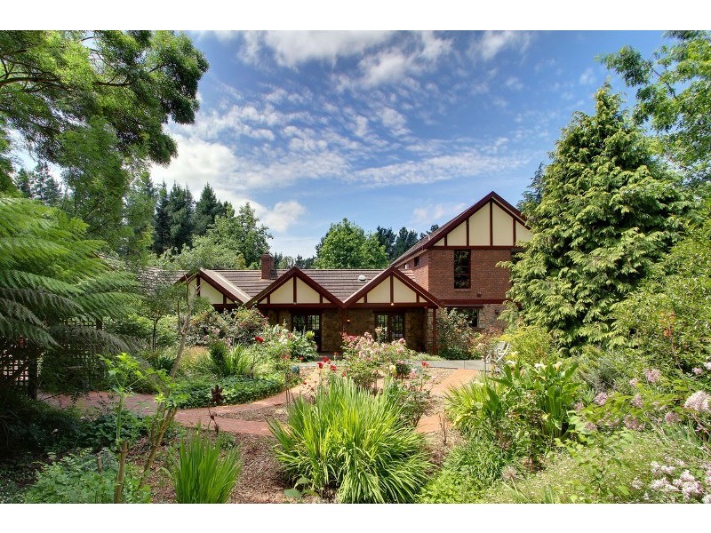 7 Old Baker Road, Wandin East VIC 3139