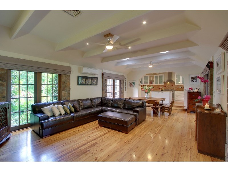 7 Old Baker Road, Wandin East VIC 3139