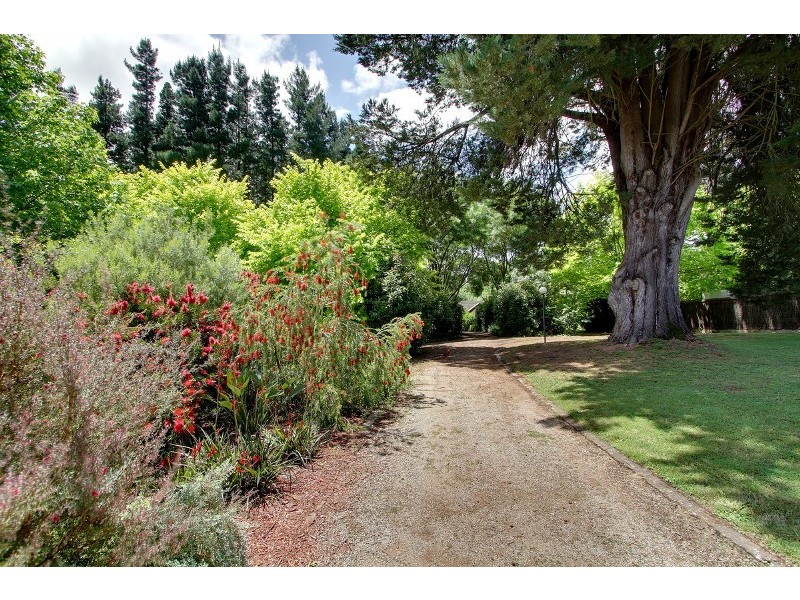 7 Old Baker Road, Wandin East VIC 3139