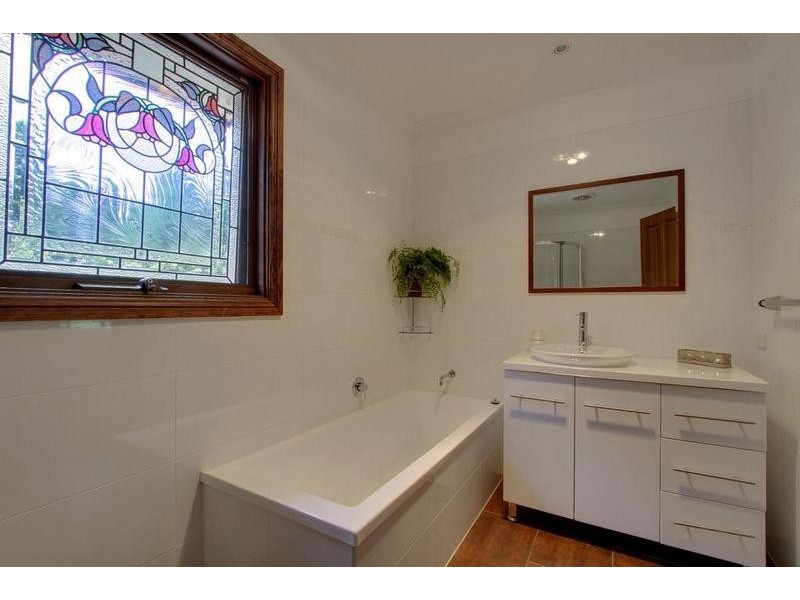 7 Old Baker Road, Wandin East VIC 3139