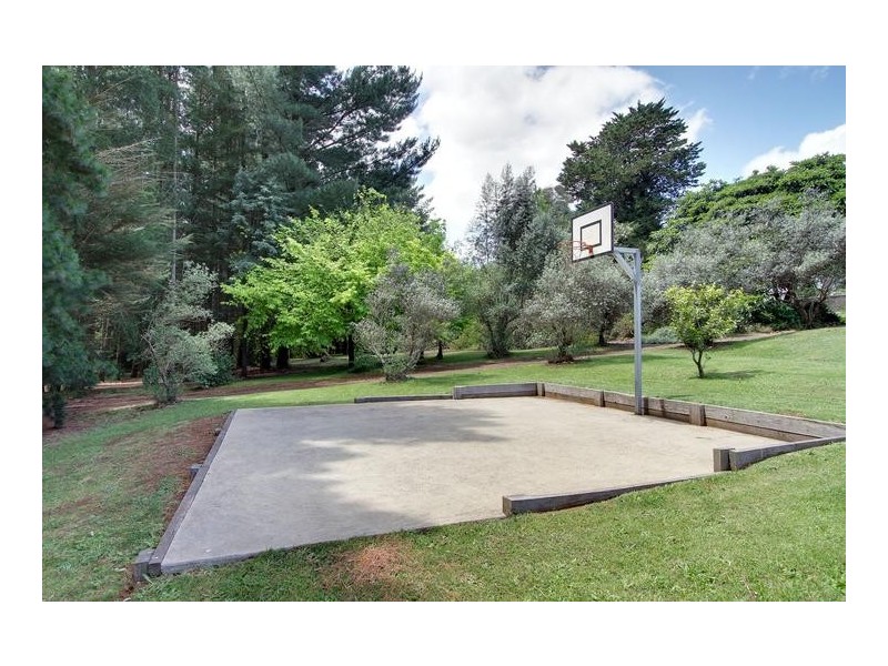 7 Old Baker Road, Wandin East VIC 3139