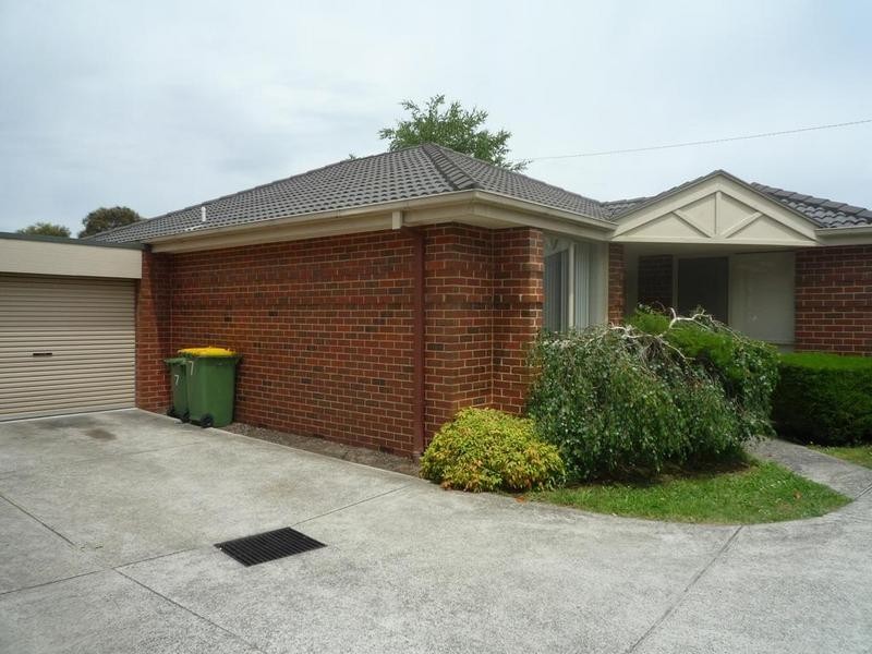 7/2-4 Station Street, Mooroolbark VIC 3138