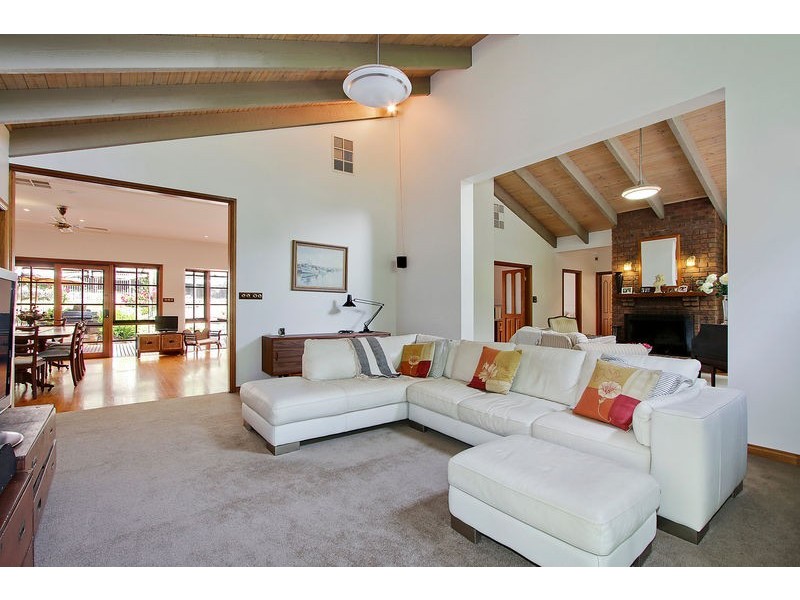 114 Taylor Road, Mooroolbark VIC 3138