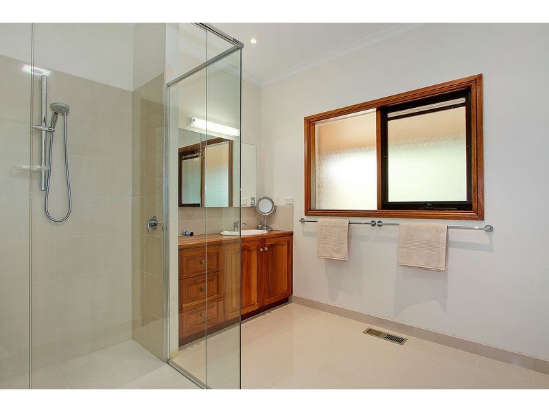 114 Taylor Road, Mooroolbark VIC 3138