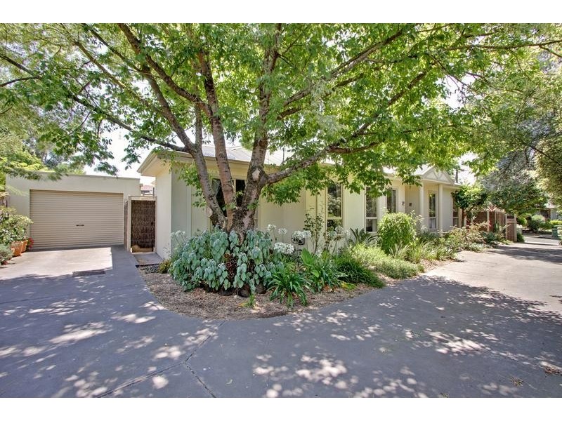 Ringwood East VIC 3135