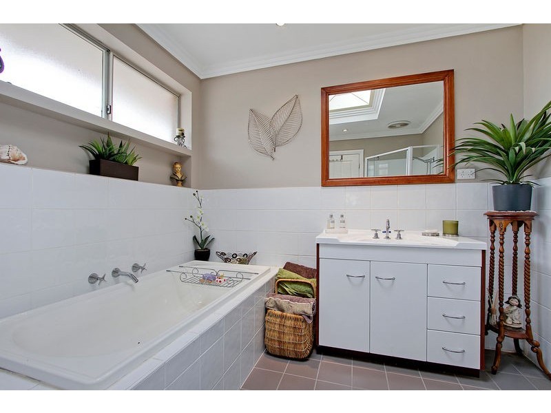 1/6 Lee-Ann Crescent, Croydon VIC 3136