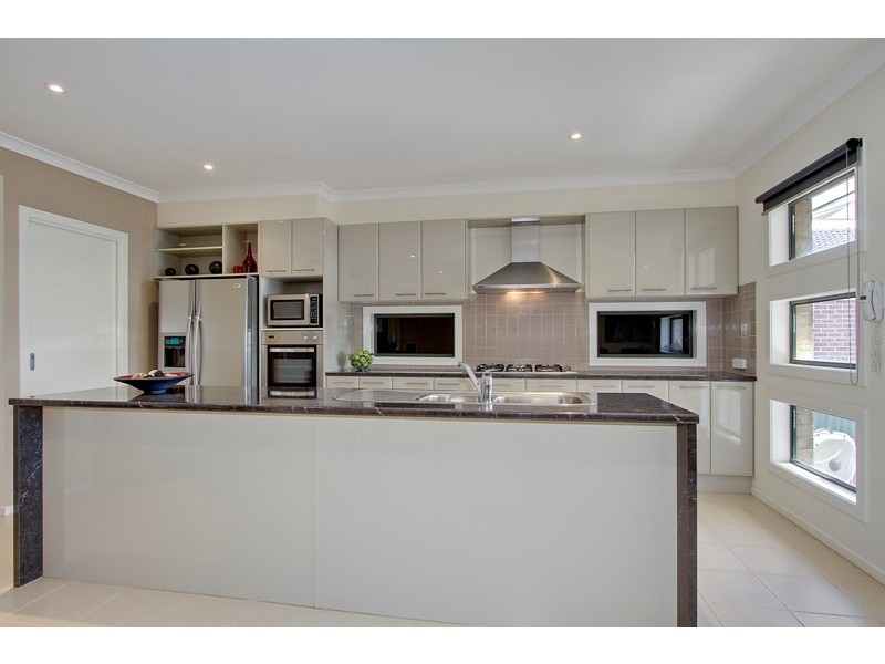 75 Larbert Road, Mooroolbark VIC 3138