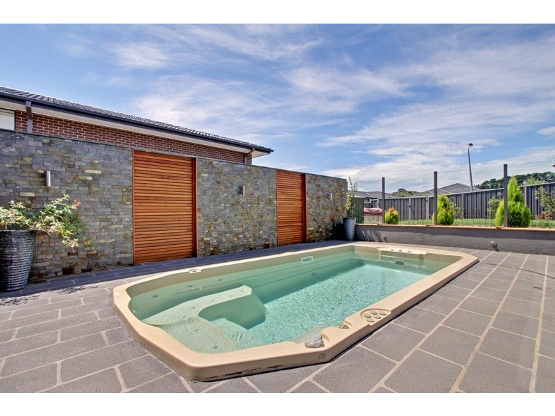75 Larbert Road, Mooroolbark VIC 3138